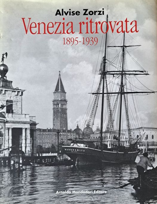 Usidreni jedrenjak križnih jedara milnarske brodarske i kapetanske obitelji Mandinić Margherita snimljen prije 1900 kao maritimna veduta pred Venecijom