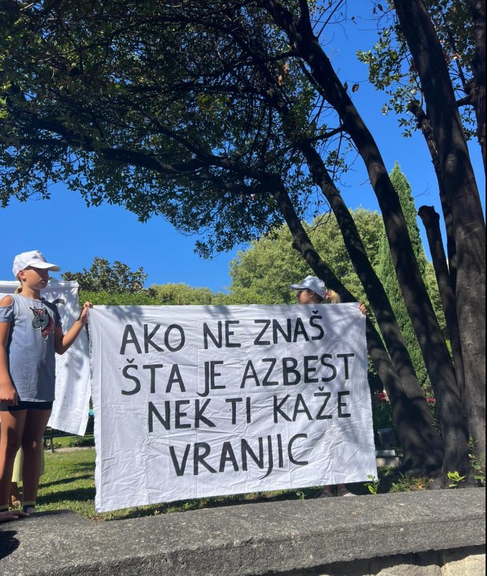 Protest Splićana protiv preuzimanja azbesta s broda Moby Drea